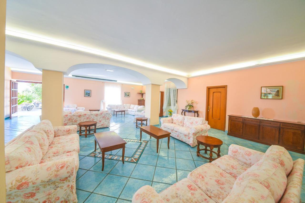 Maremonti Forio (Isola d'Ischia)
